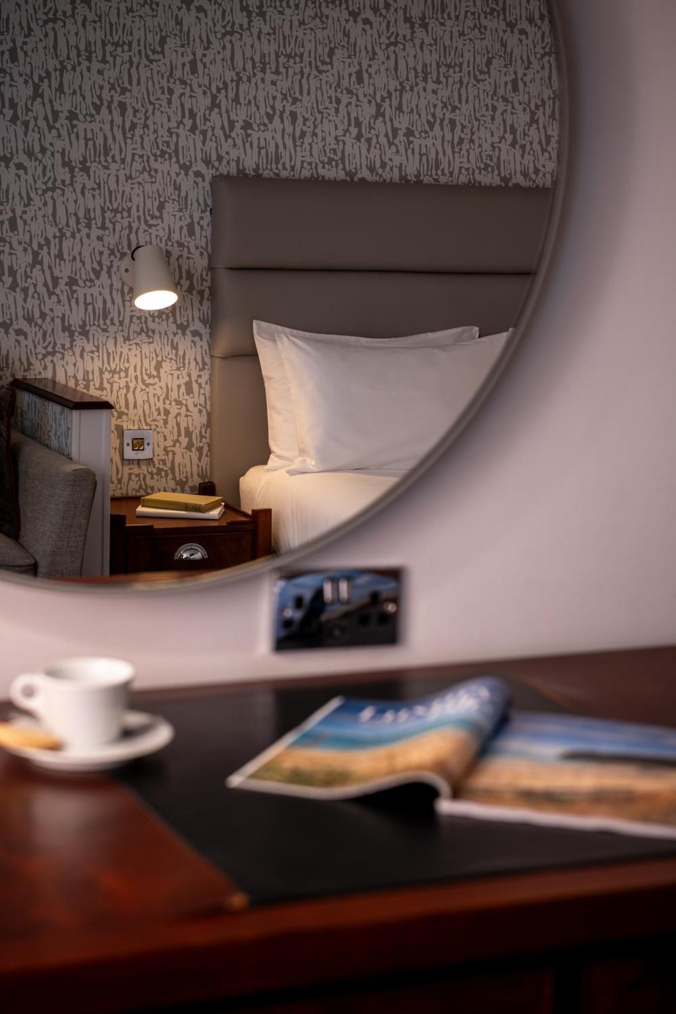 Solent Hotel And Spa Феърхем Екстериор снимка